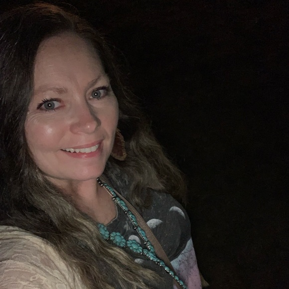 Meet your Posher, Leigh Ann - Picture 13 of 13